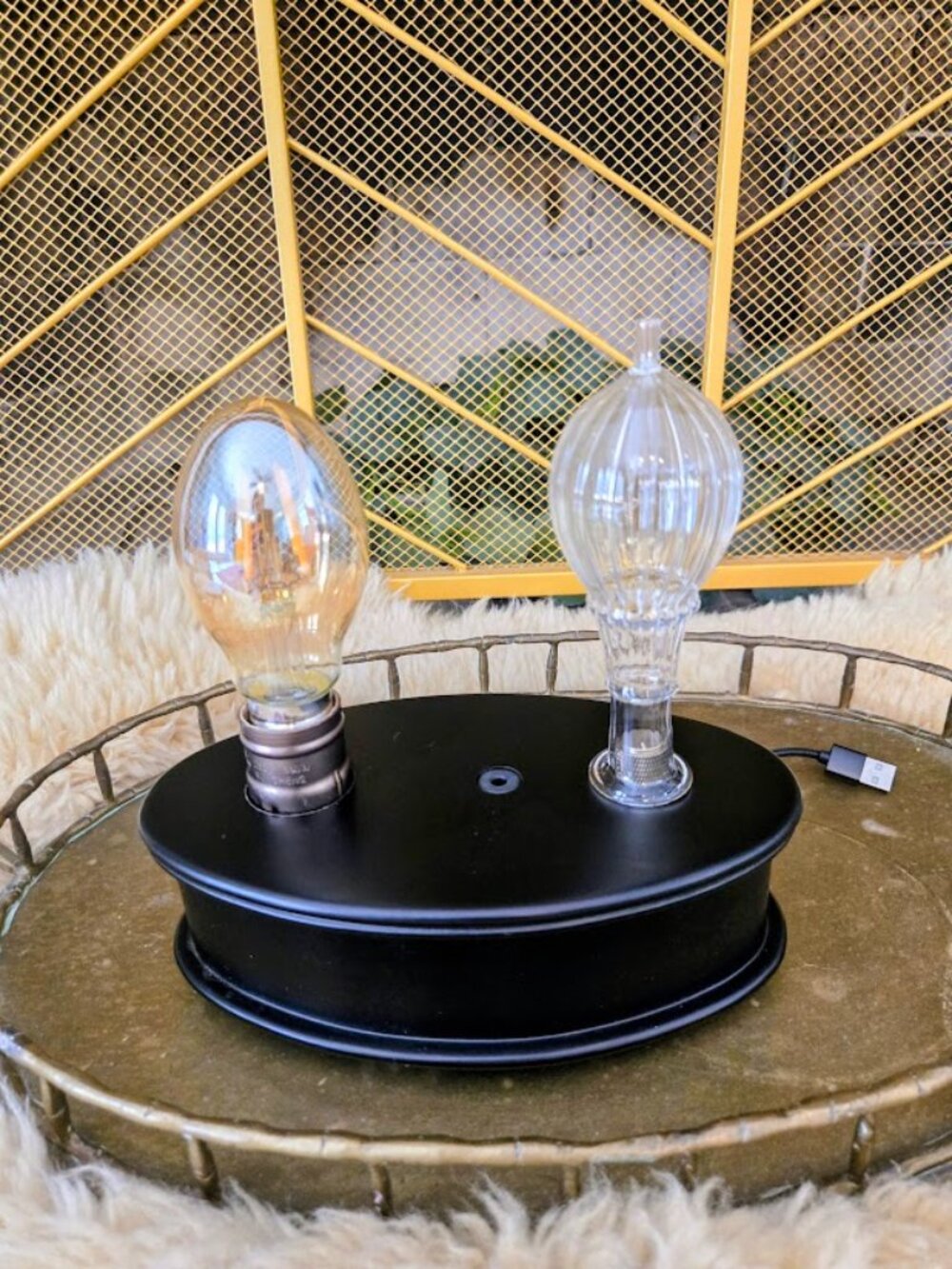 NIB Charabanc Aroma Elysian Glow Waterless Diffuser & Ambient Lamp Black